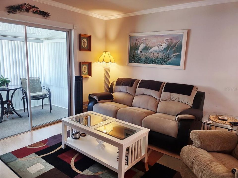 В аренду: $1,150 (2 спален, 2 ванн, 862 Квадратных фут)