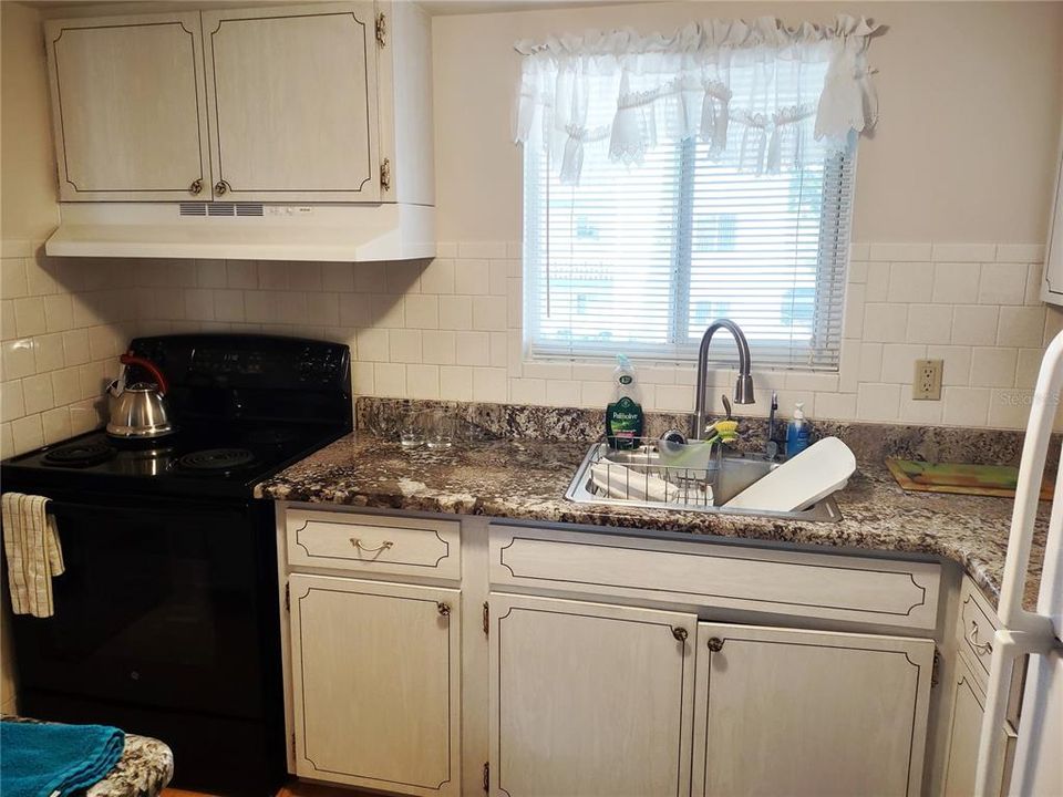 В аренду: $1,150 (2 спален, 2 ванн, 862 Квадратных фут)