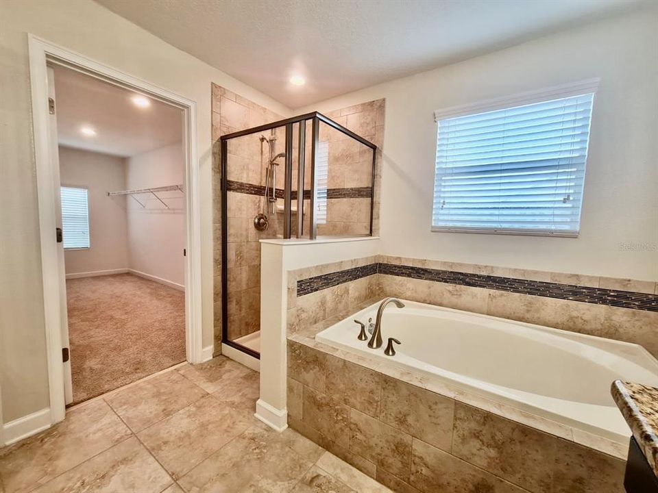 В аренду: $2,950 (4 спален, 2 ванн, 2346 Квадратных фут)
