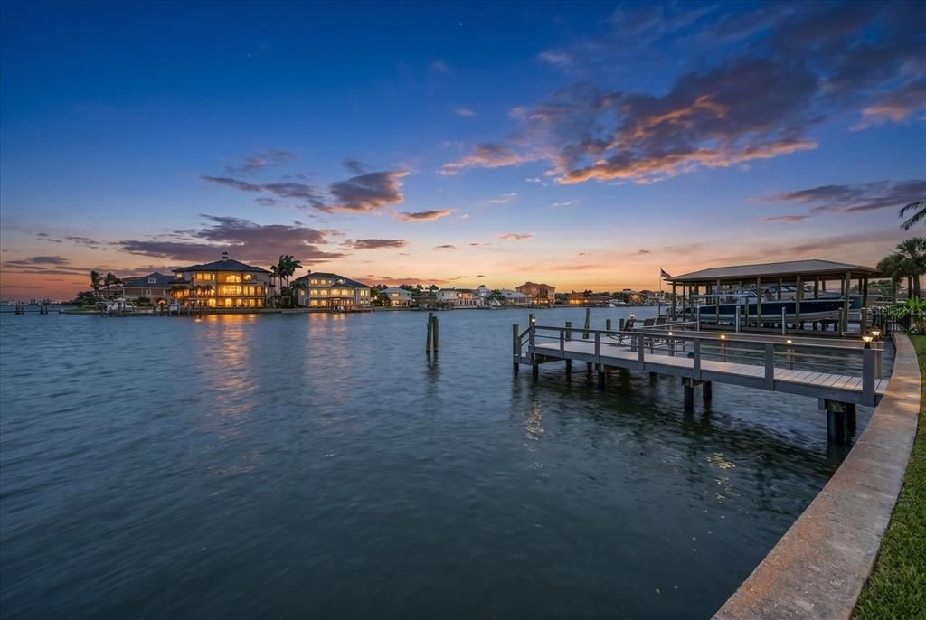 For Sale: $3,999,000 (5 beds, 5 baths, 4786 Square Feet)