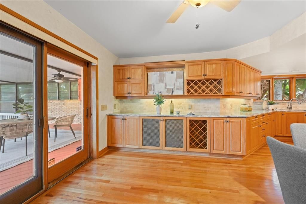 For Sale: $3,999,000 (5 beds, 5 baths, 4786 Square Feet)