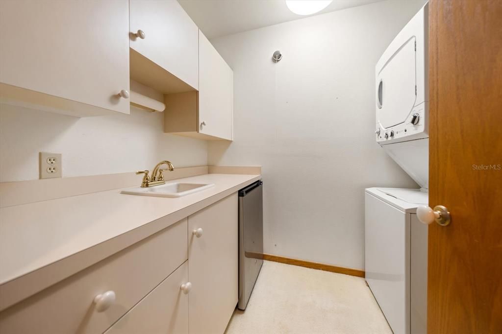 For Sale: $3,999,000 (5 beds, 5 baths, 4786 Square Feet)
