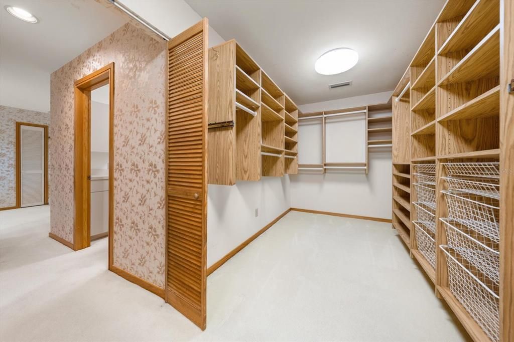 For Sale: $3,999,000 (5 beds, 5 baths, 4786 Square Feet)