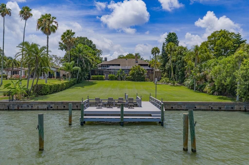 For Sale: $3,999,000 (5 beds, 5 baths, 4786 Square Feet)