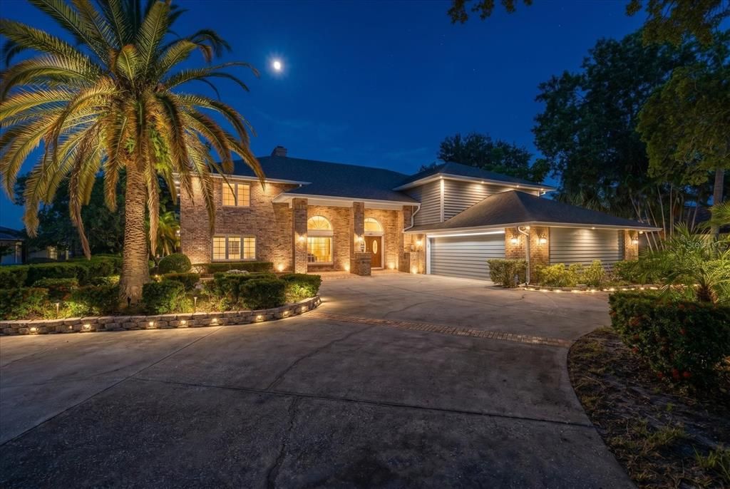 For Sale: $3,999,000 (5 beds, 5 baths, 4786 Square Feet)