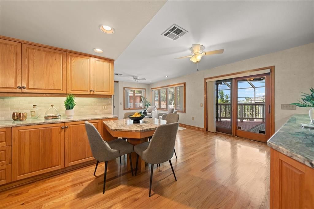 For Sale: $3,999,000 (5 beds, 5 baths, 4786 Square Feet)