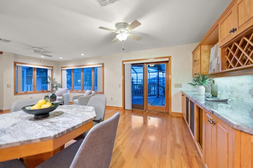 For Sale: $3,999,000 (5 beds, 5 baths, 4786 Square Feet)