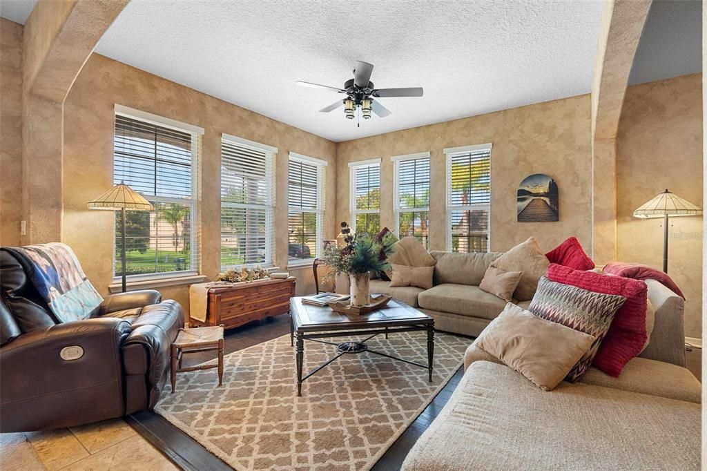 For Sale: $610,000 (4 beds, 3 baths, 2731 Square Feet)