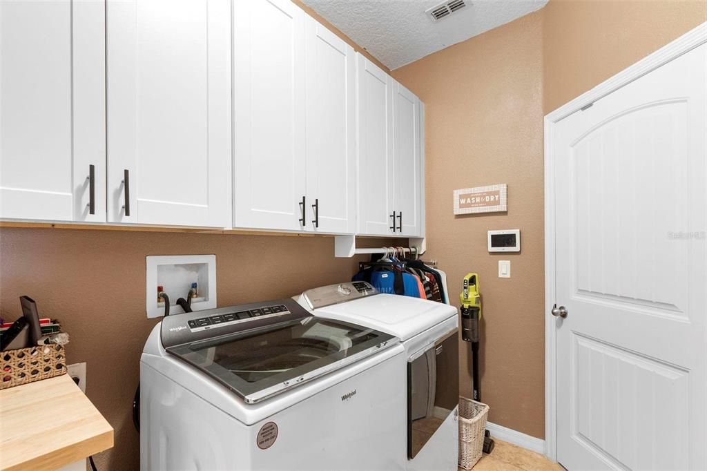 For Sale: $610,000 (4 beds, 3 baths, 2731 Square Feet)