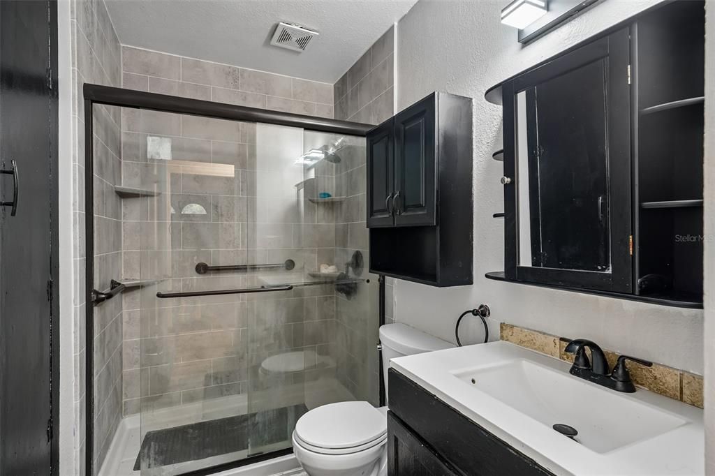 En Venta: $475,000 (3 camas, 2 baños, 1080 Pies cuadrados)