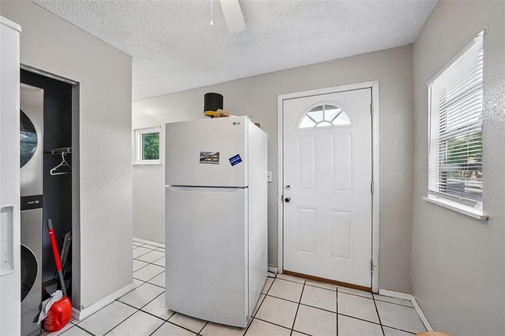 En Venta: $475,000 (3 camas, 2 baños, 1080 Pies cuadrados)