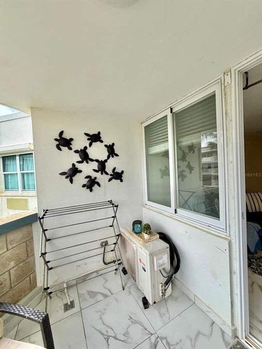 For Sale: $378,000 (2 beds, 2 baths, 1067 Square Feet)