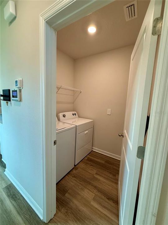 For Sale: $418,000 (4 beds, 2 baths, 1662 Square Feet)