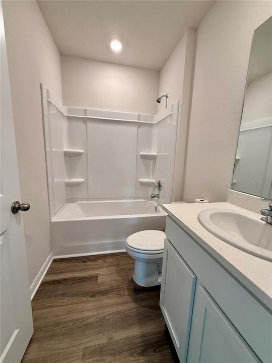 For Sale: $418,000 (4 beds, 2 baths, 1662 Square Feet)