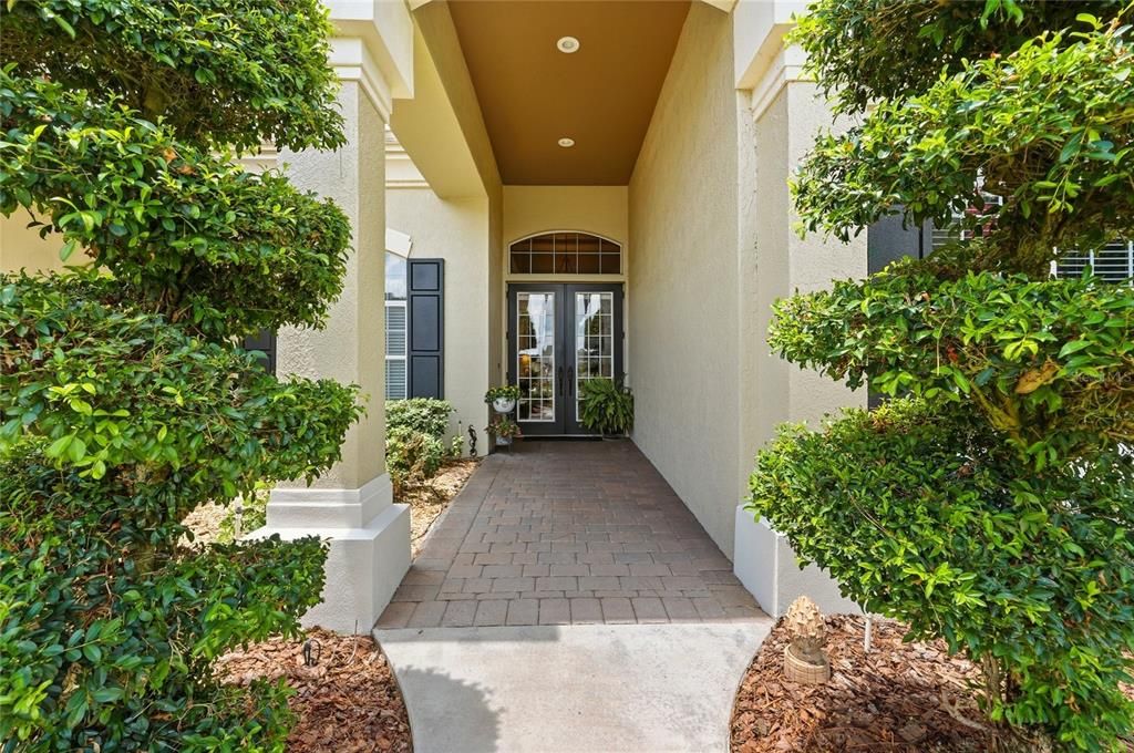 For Sale: $899,000 (4 beds, 3 baths, 3617 Square Feet)
