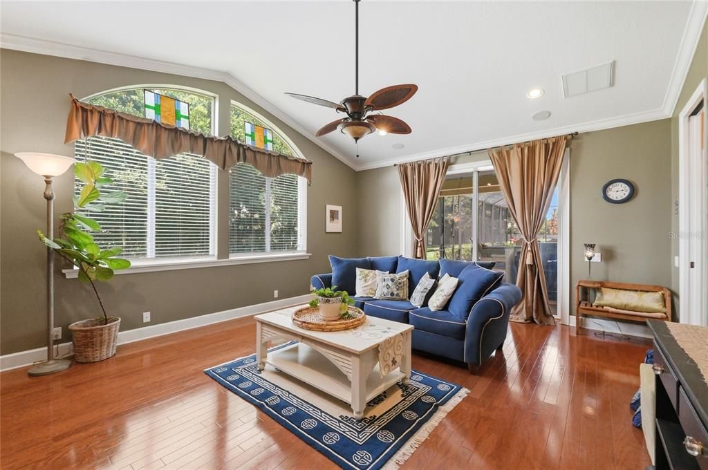 For Sale: $899,000 (4 beds, 3 baths, 3617 Square Feet)