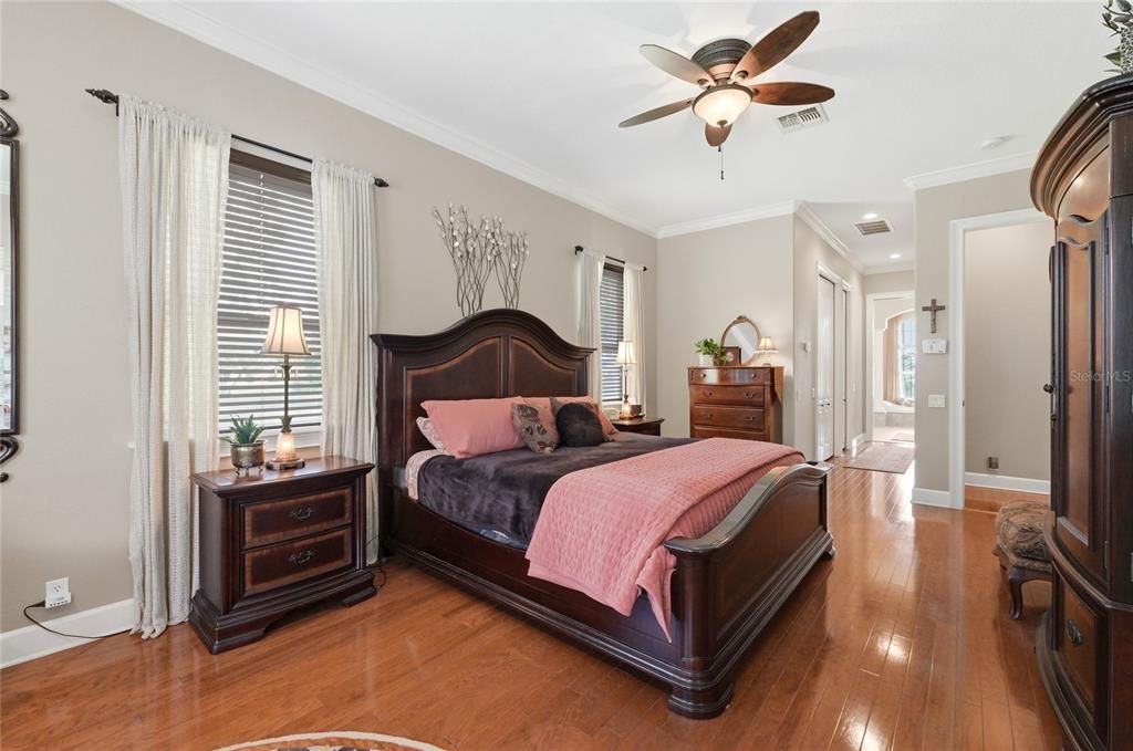 For Sale: $899,000 (4 beds, 3 baths, 3617 Square Feet)
