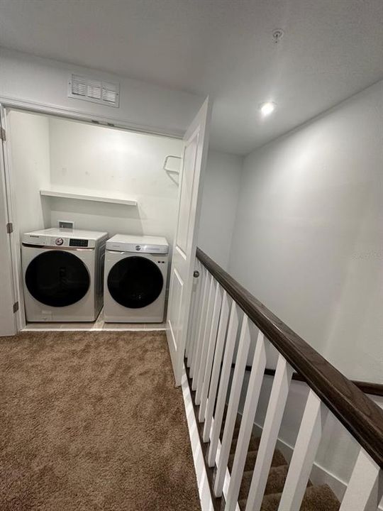 В аренду: $2,600 (3 спален, 2 ванн, 1447 Квадратных фут)