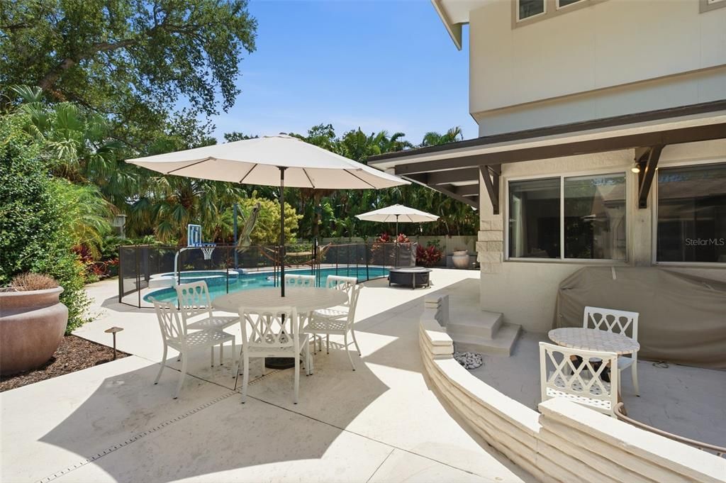 For Rent: $6,500 (3 beds, 2 baths, 2713 Square Feet)