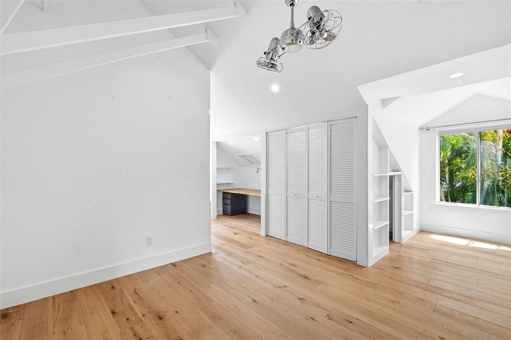 For Rent: $6,500 (3 beds, 2 baths, 2713 Square Feet)