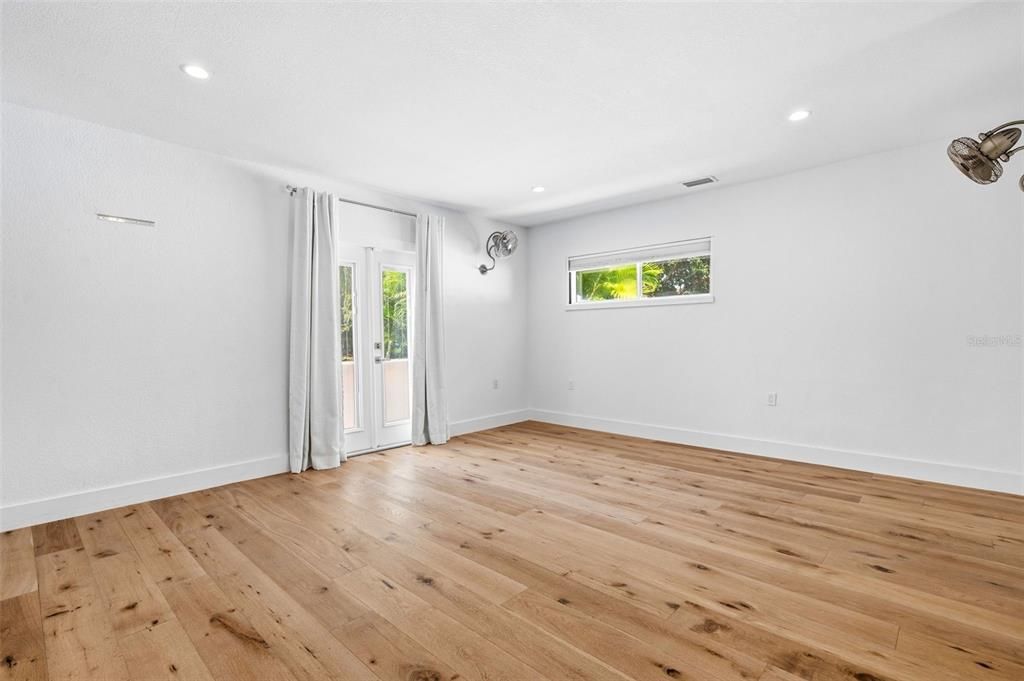 For Rent: $6,500 (3 beds, 2 baths, 2713 Square Feet)