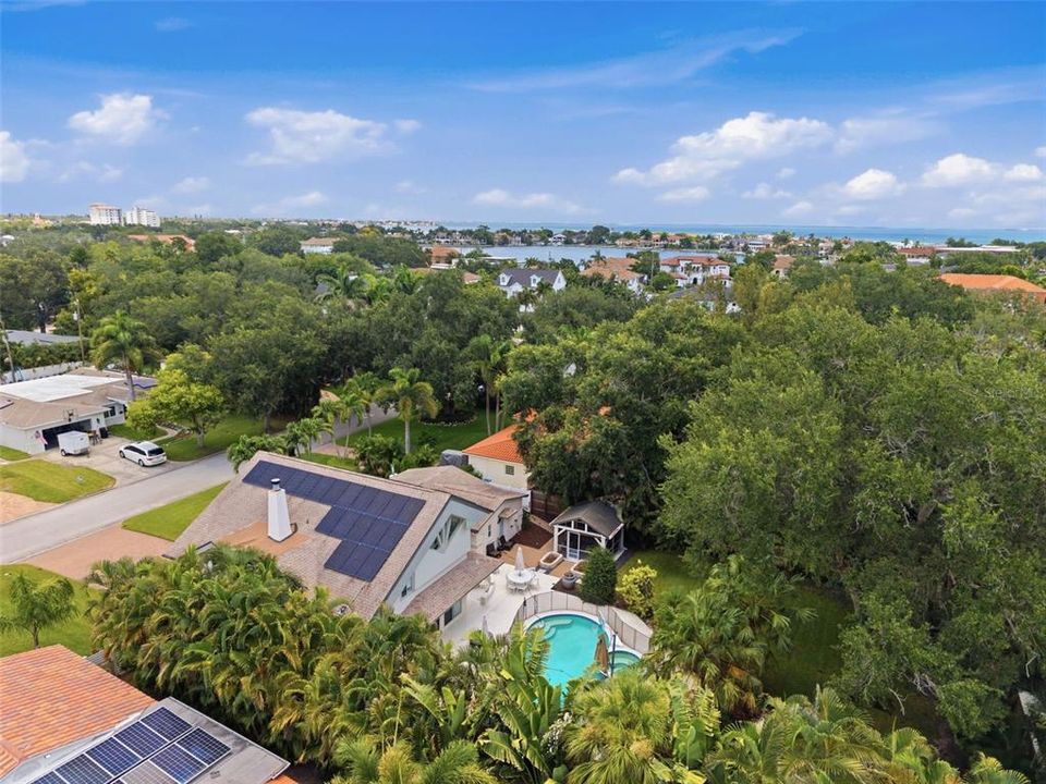 For Rent: $6,500 (3 beds, 2 baths, 2713 Square Feet)