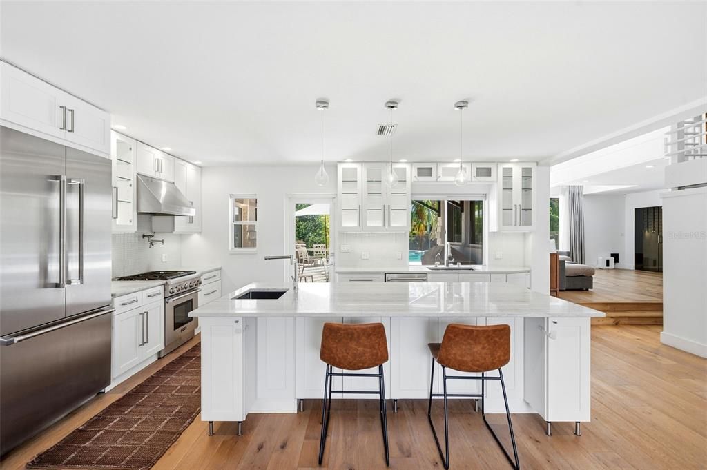 For Rent: $6,500 (3 beds, 2 baths, 2713 Square Feet)