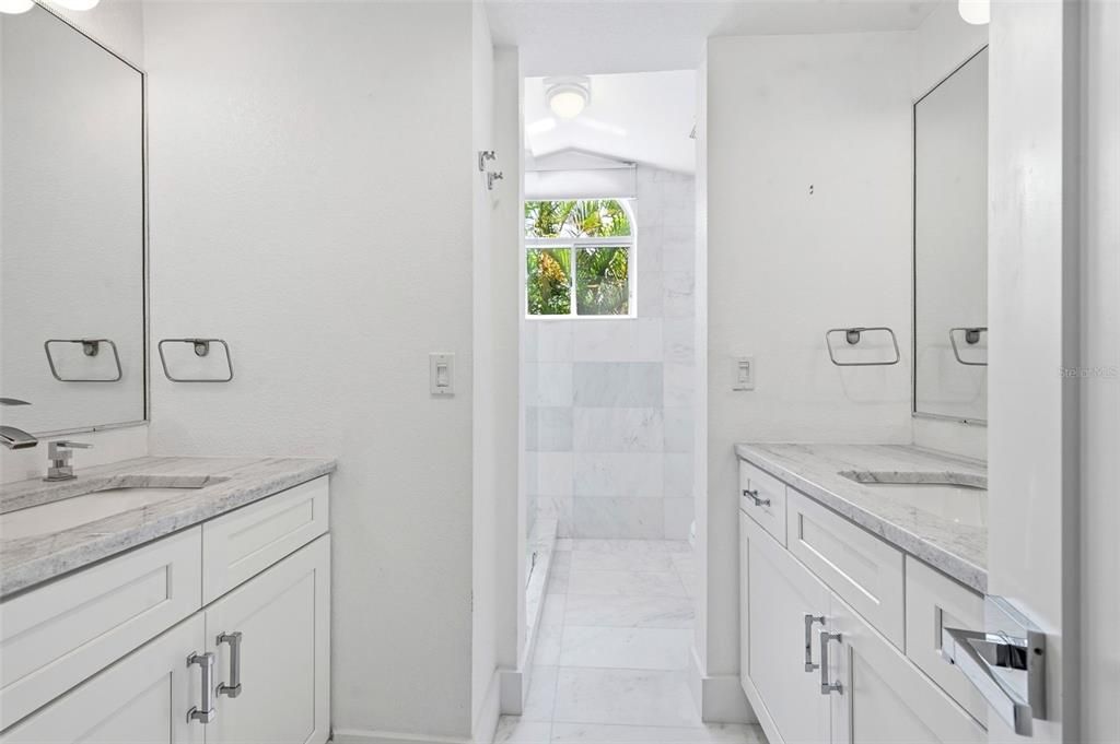 For Rent: $6,500 (3 beds, 2 baths, 2713 Square Feet)