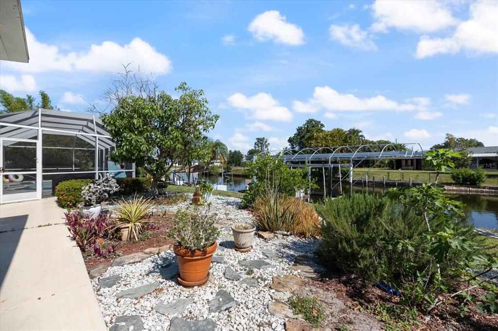 For Sale: $469,900 (4 beds, 2 baths, 1768 Square Feet)