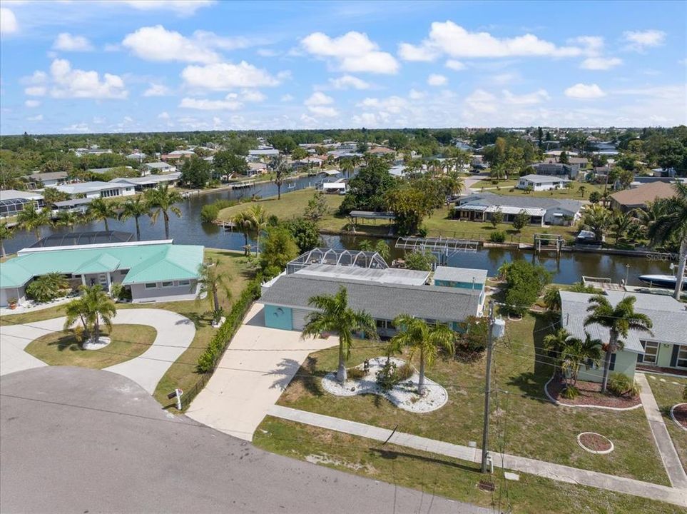 For Sale: $469,900 (4 beds, 2 baths, 1768 Square Feet)