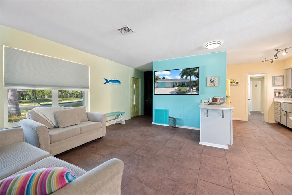 For Sale: $469,900 (4 beds, 2 baths, 1768 Square Feet)