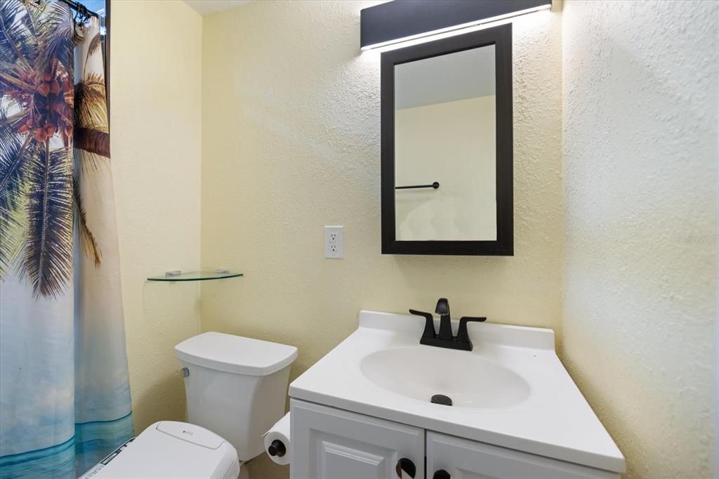 For Sale: $469,900 (4 beds, 2 baths, 1768 Square Feet)