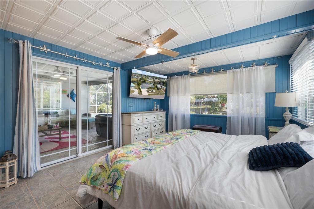 For Sale: $469,900 (4 beds, 2 baths, 1768 Square Feet)