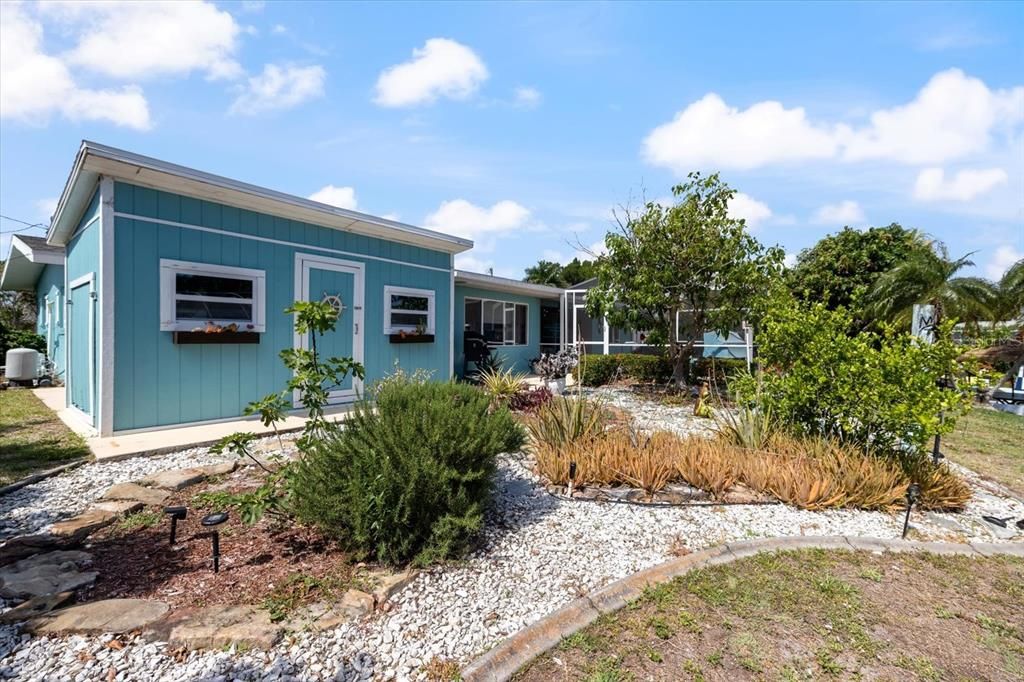 For Sale: $469,900 (4 beds, 2 baths, 1768 Square Feet)