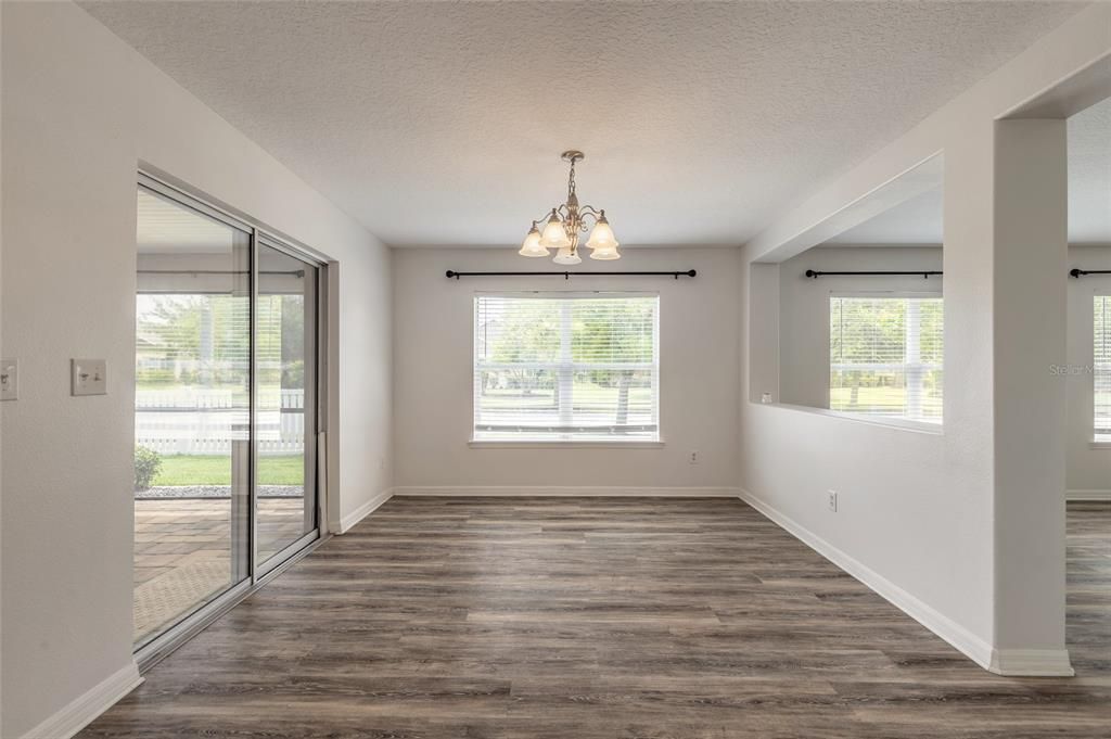 For Sale: $364,900 (3 beds, 2 baths, 1492 Square Feet)