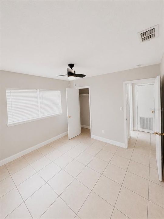En Venta: $177,000 (2 camas, 1 baños, 677 Pies cuadrados)