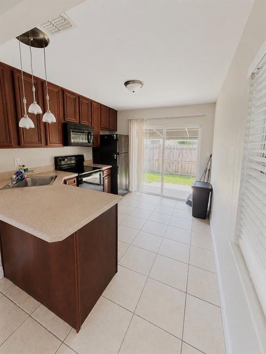 En Venta: $177,000 (2 camas, 1 baños, 677 Pies cuadrados)
