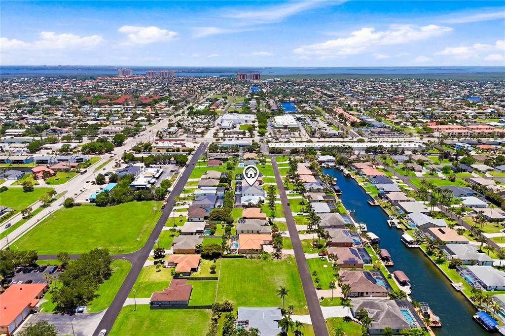 For Sale: $839,900 (3 beds, 3 baths, 2420 Square Feet)