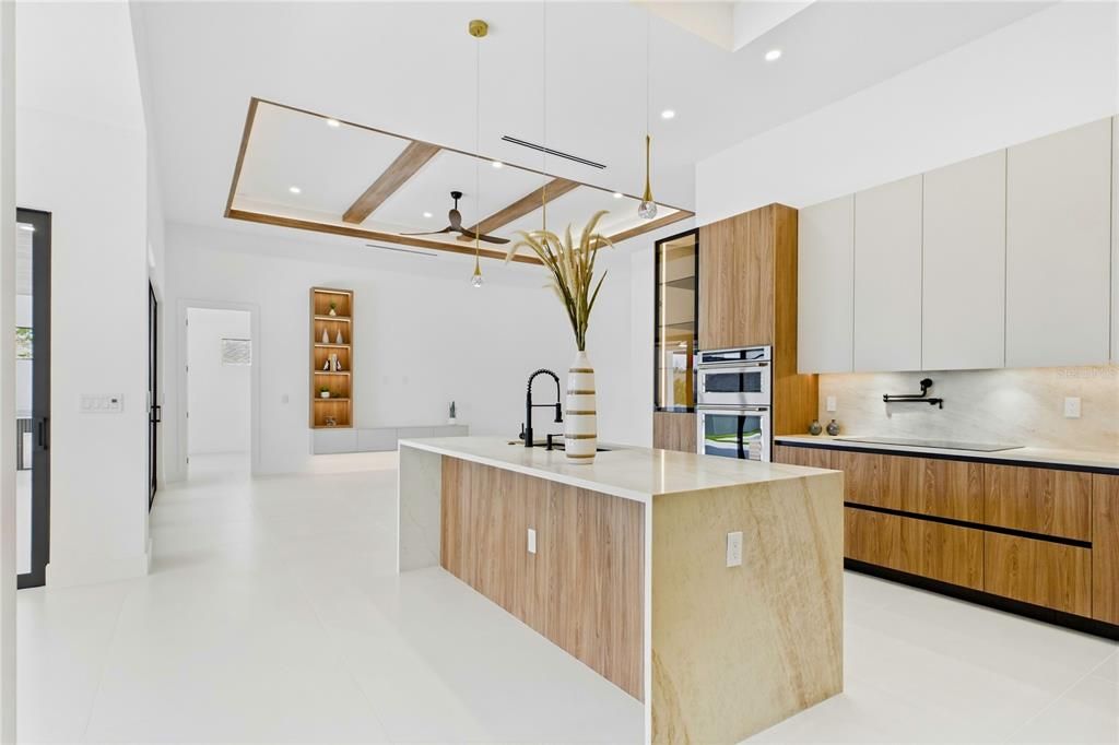 For Sale: $839,900 (3 beds, 3 baths, 2420 Square Feet)