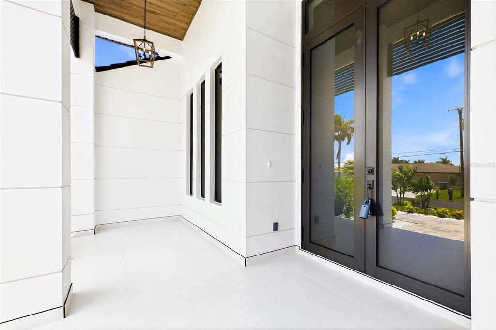 For Sale: $839,900 (3 beds, 3 baths, 2420 Square Feet)