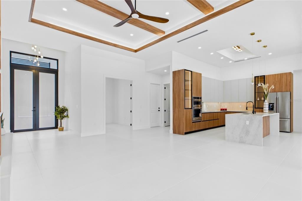For Sale: $839,900 (3 beds, 3 baths, 2420 Square Feet)