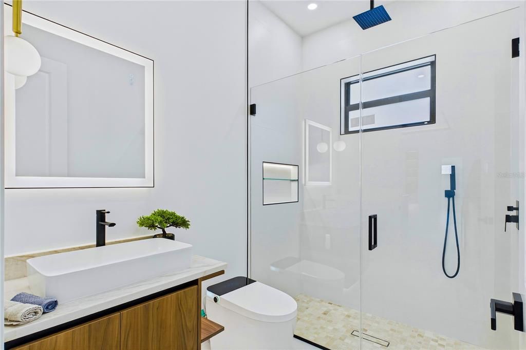 For Sale: $839,900 (3 beds, 3 baths, 2420 Square Feet)