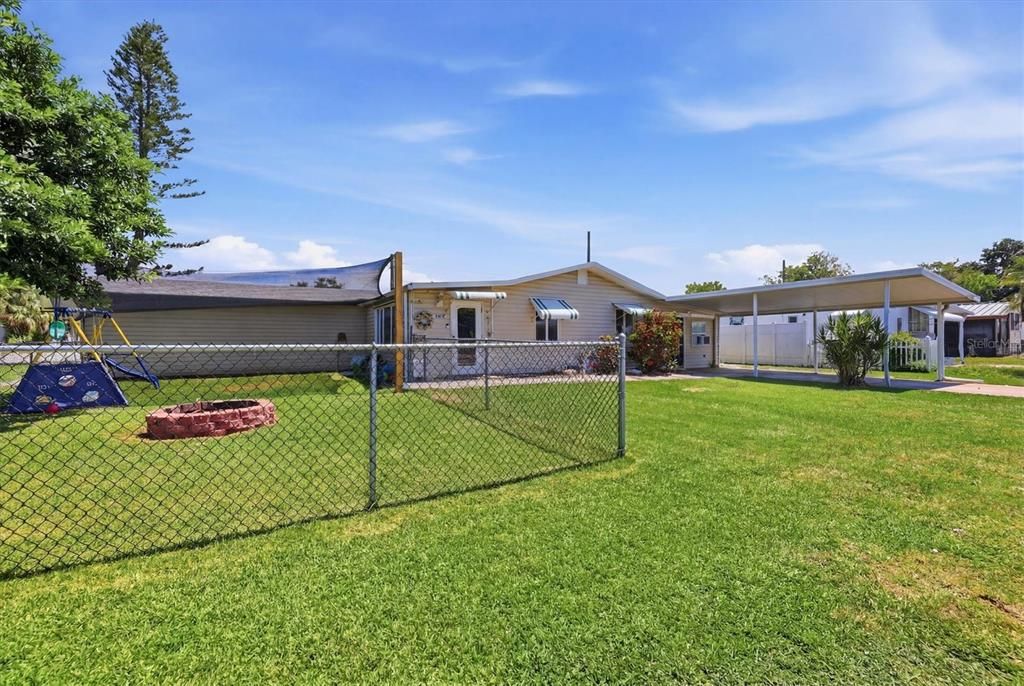 For Sale: $225,000 (2 beds, 2 baths, 1365 Square Feet)