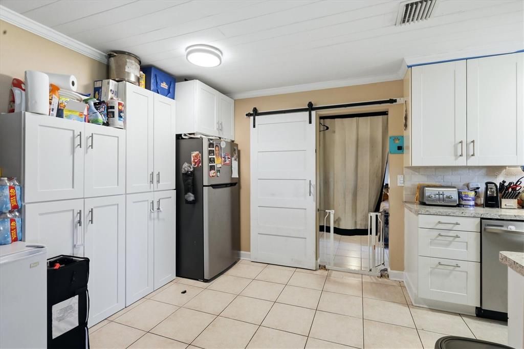 For Sale: $225,000 (2 beds, 2 baths, 1365 Square Feet)
