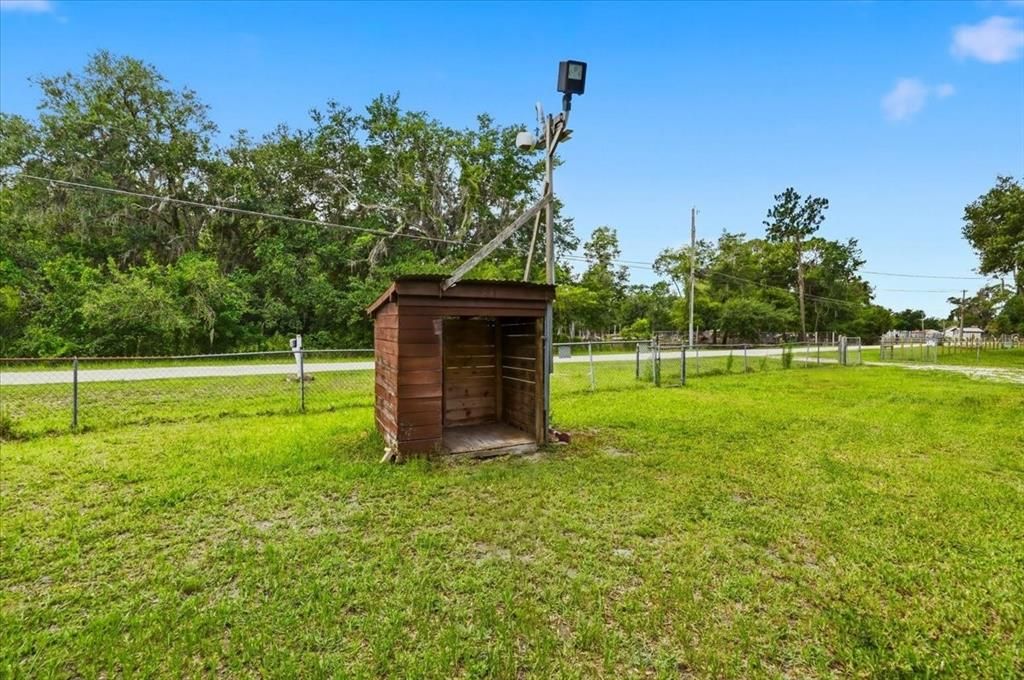 For Sale: $247,000 (3 beds, 2 baths, 1300 Square Feet)