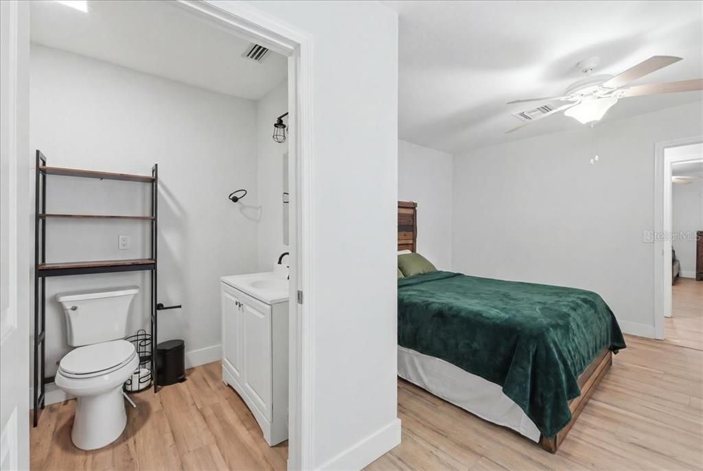 For Sale: $247,000 (3 beds, 2 baths, 1300 Square Feet)