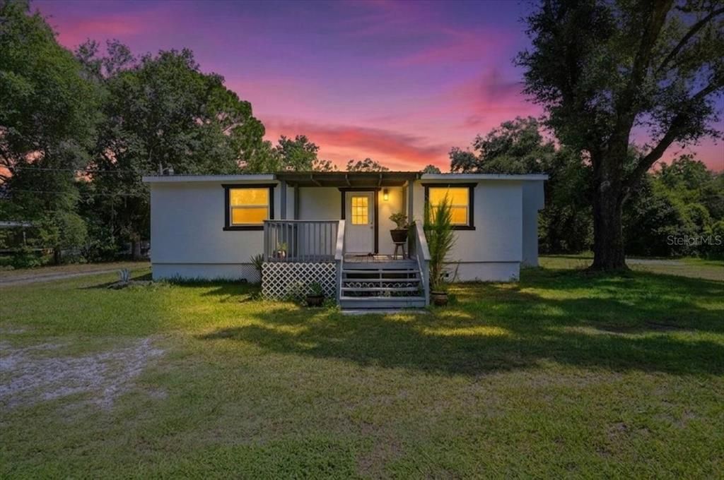 For Sale: $247,000 (3 beds, 2 baths, 1300 Square Feet)