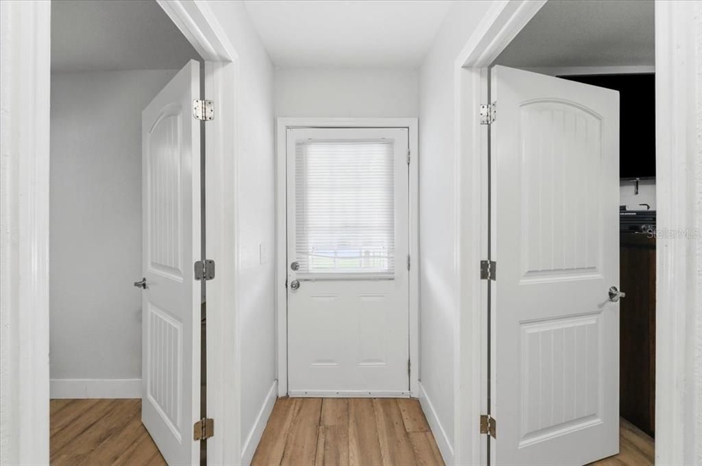 For Sale: $247,000 (3 beds, 2 baths, 1300 Square Feet)