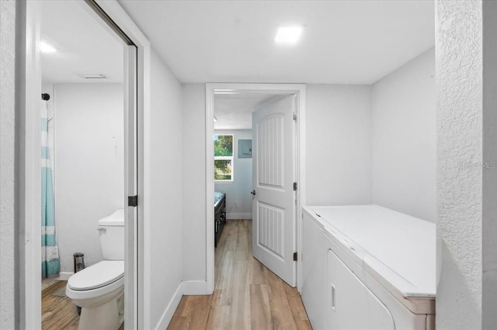 For Sale: $247,000 (3 beds, 2 baths, 1300 Square Feet)