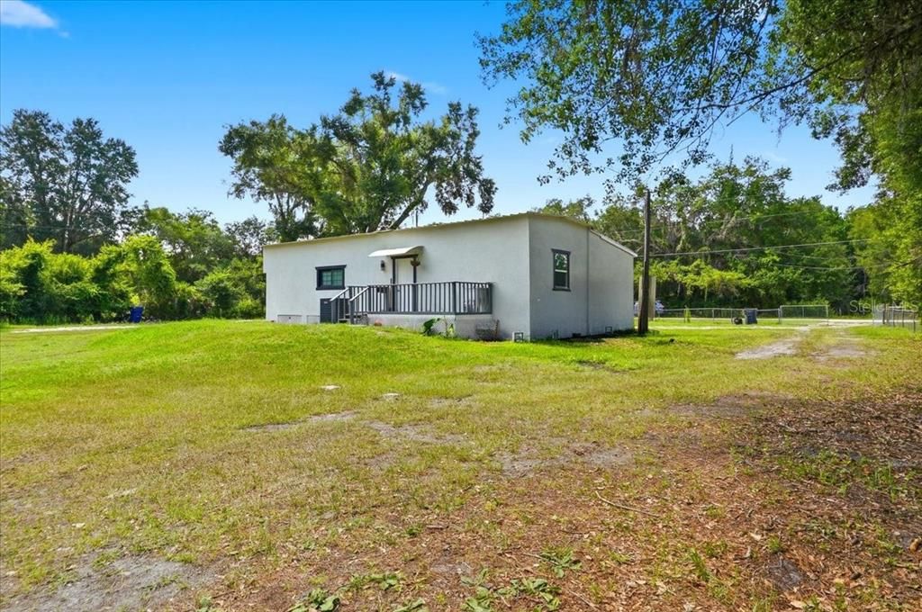 For Sale: $247,000 (3 beds, 2 baths, 1300 Square Feet)